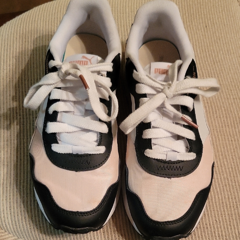 Puma Pink and Black Sneakers